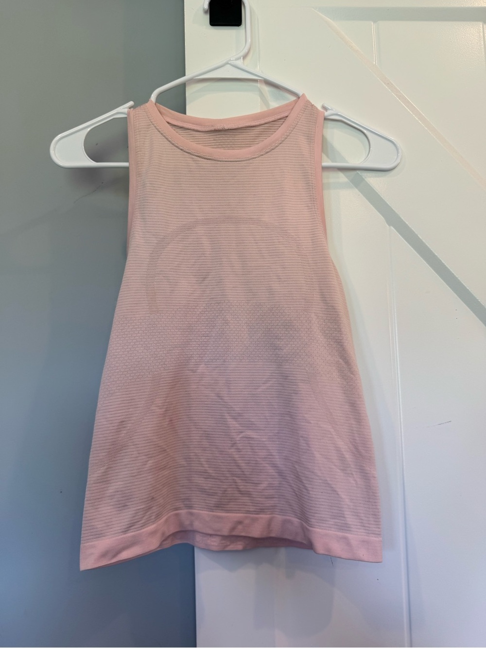 Lululemon Women's Swiftly TechRacerback light Pink Size 4